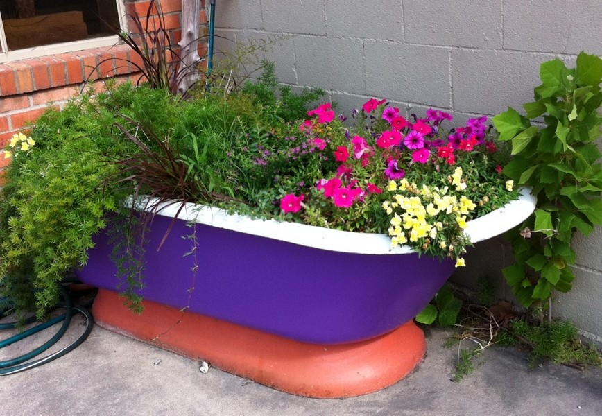 bathtub planter - Rosenberg, TX